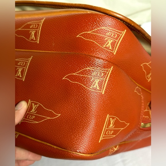 🔥🌟 AUTH 🌟🔥 Louis Vuitton 1994 Red  America Cup Calvi Messenger Crossbody bag - Picture 7 of 15